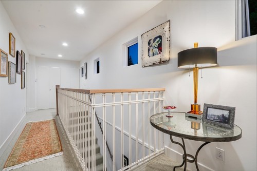 955 20Th Street, West Vancouver, BC 