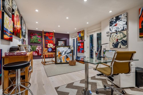 955 20Th Street, West Vancouver, BC 