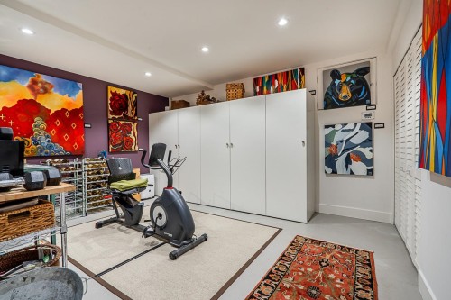 955 20Th Street, West Vancouver, BC 