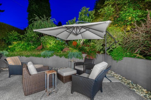 955 20Th Street, West Vancouver, BC 