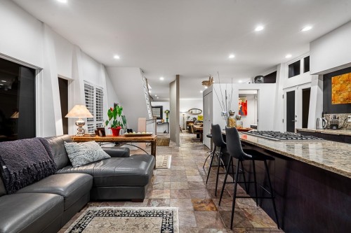 955 20Th Street, West Vancouver, BC 