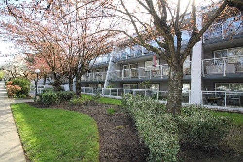 109-550 Royal Avenue, New Westminster, BC - Outdoor