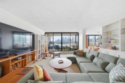 533-666 Leg In Boot Square  Vancouver, BC V5Z 4B3