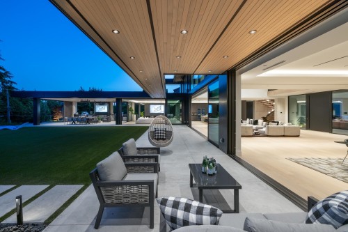 690 Knockmaroon Road, West Vancouver, BC 