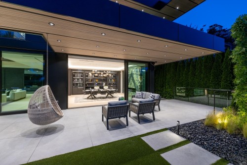 690 Knockmaroon Road, West Vancouver, BC 