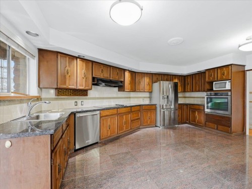4009 Union Street, Burnaby, BC 