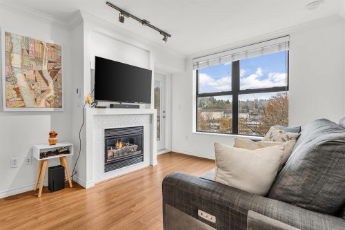 4011-84 Grant Street  Port Moody, BC V3H 0B5