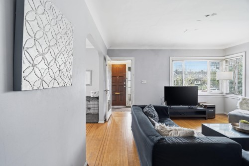2349 Pender Street E, Vancouver, BC 
