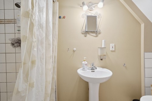 2349 Pender Street E, Vancouver, BC 