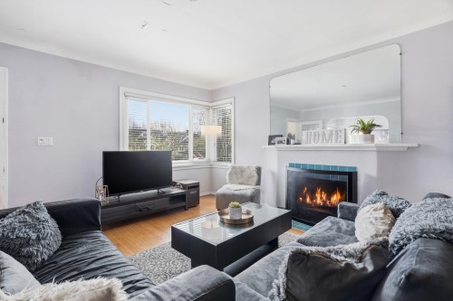 2349 Pender Street E, Vancouver, BC 