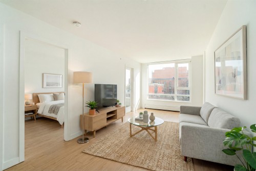 716-188 Keefer Street  Vancouver, BC V6A 0E3