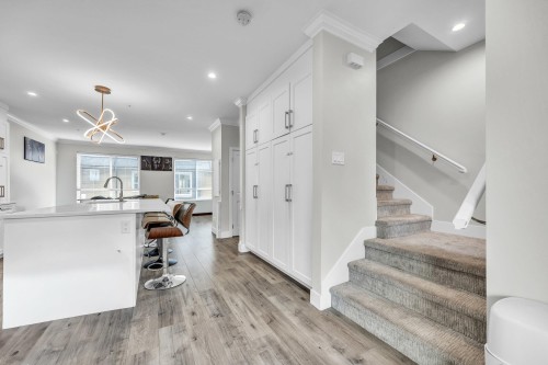 28-430 Duncan Street, New Westminster, BC 