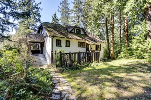 1825 Drummond Drive, Vancouver, BC 