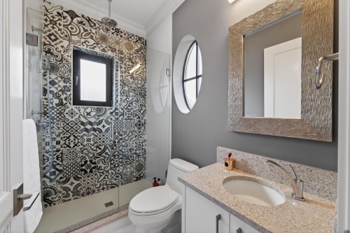 2168 22Nd Avenue W, Vancouver, BC 