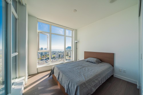 4010-4670 Assembly Way, Burnaby, BC 