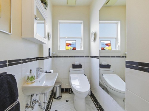 4508 12Th Avenue W, Vancouver, BC 