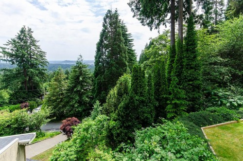 1241 Coleman Street, North Vancouver, BC 