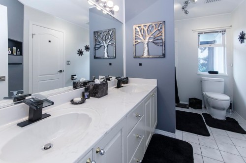 1241 Coleman Street, North Vancouver, BC 