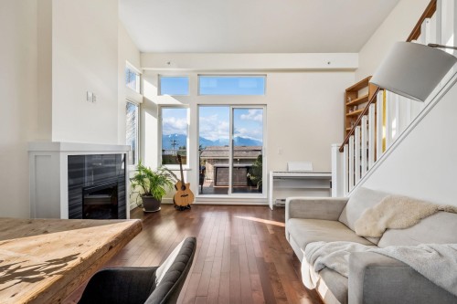 18-3788 Laurel Street, Burnaby, BC 