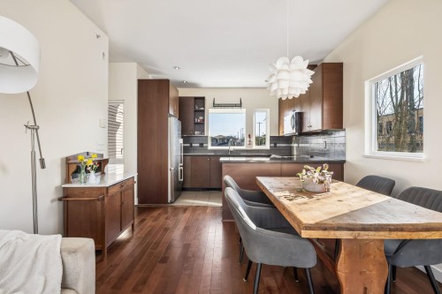 18-3788 Laurel Street, Burnaby, BC 