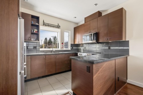 18-3788 Laurel Street, Burnaby, BC 