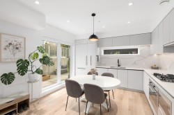 101-239 16th Avenue E Vancouver, BC V5T 2T5