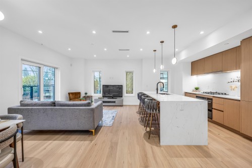 1016 52Nd Avenue W, Vancouver, BC 