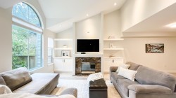 12-7465 Mulberry Place Burnaby, BC V3N 5A1