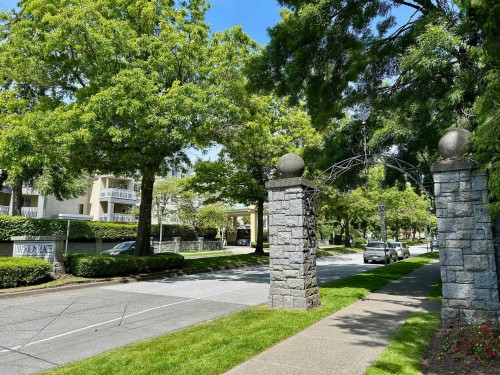 1306-5639 Hampton Place  Vancouver, BC V6T 2H6