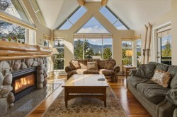 409-4910 Spearhead Place Whistler, BC V0N 1B4