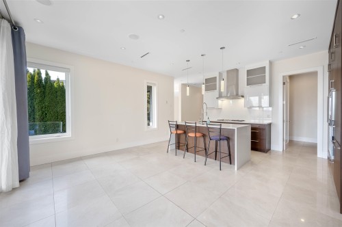 1468 Kings Avenue, West Vancouver, BC 
