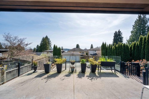 1468 Kings Avenue, West Vancouver, BC 