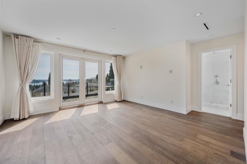 1468 Kings Avenue, West Vancouver, BC 