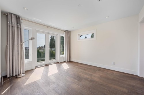 1468 Kings Avenue, West Vancouver, BC 