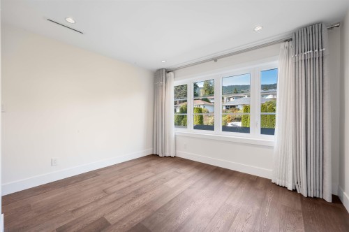 1468 Kings Avenue, West Vancouver, BC 