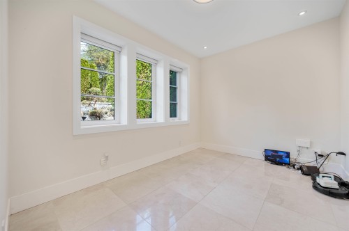 1468 Kings Avenue, West Vancouver, BC 