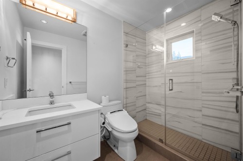 1468 Kings Avenue, West Vancouver, BC 