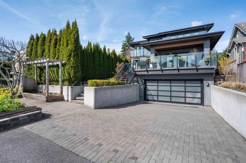 1468 Kings Avenue, West Vancouver, BC 