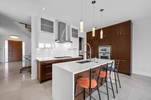 1468 Kings Avenue, West Vancouver, BC 