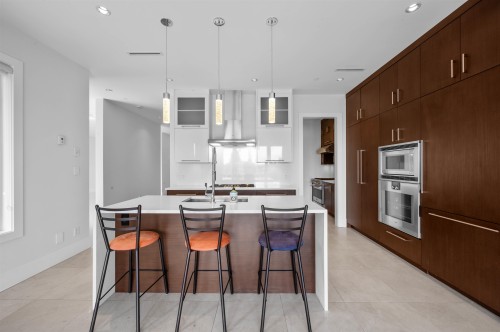 1468 Kings Avenue, West Vancouver, BC 