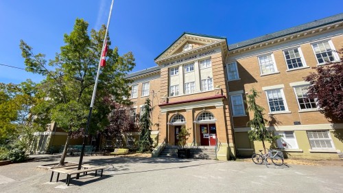 219 42Nd Avenue W, Vancouver, BC 