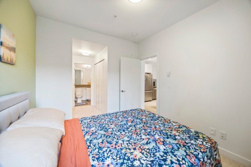 209-3399 Noel Drive, Burnaby, BC 