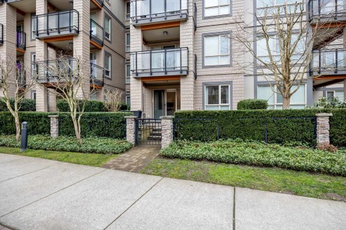 209-3399 Noel Drive, Burnaby, BC 