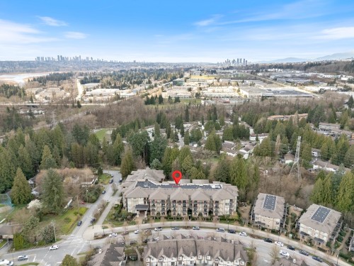 209-3399 Noel Drive, Burnaby, BC 