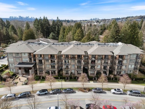 209-3399 Noel Drive, Burnaby, BC 