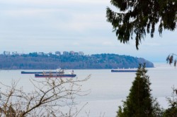 2338 Ottawa Avenue  West Vancouver, BC V7V 2S9