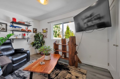 21199 River Road, Maple Ridge, BC 