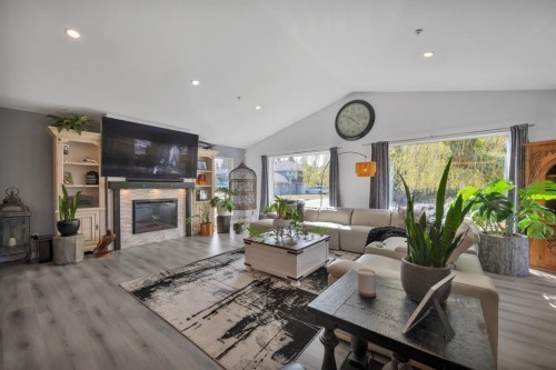 21199 River Road, Maple Ridge, BC 