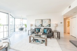 110X-909 Burrard Street Vancouver, BC V6Z 2N2