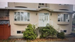 Upper Stair-8XX W 60th Ave Vancouver, BC V6P 2A2